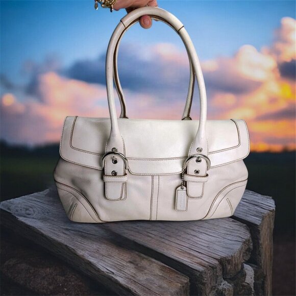 COACH Vintage Soho Flap Satchel /Shoulderbag in ivory - Picture 1 of 11